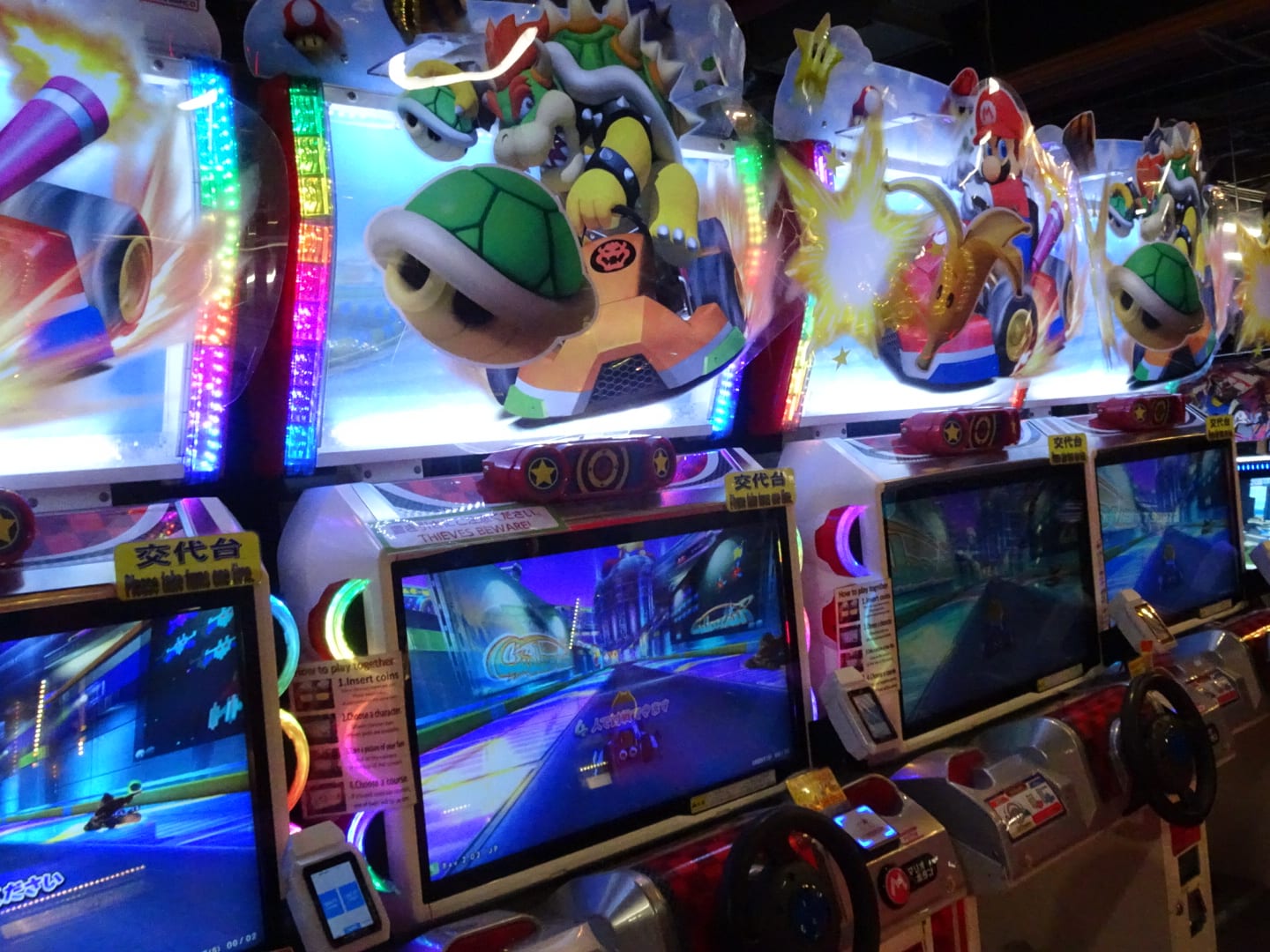 Game center purikura and crane games