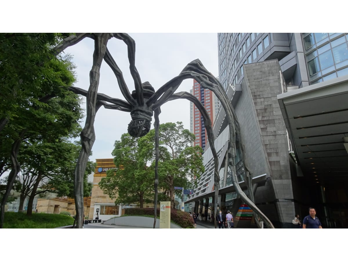 Roppongi Hills art and cityscape